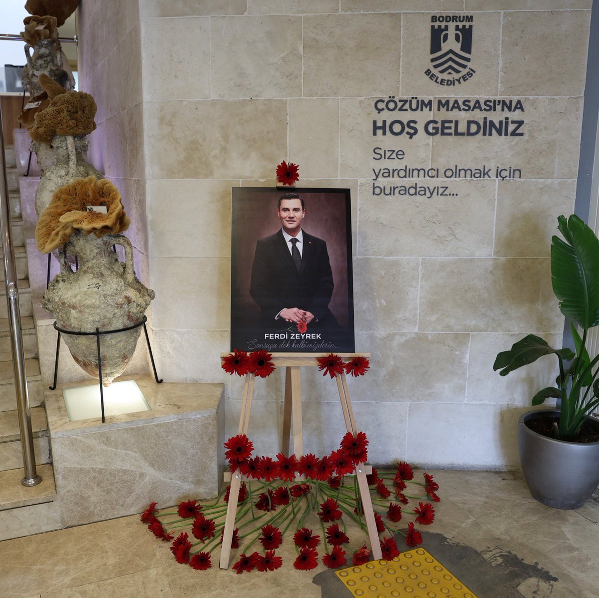 Bodrum Belediyesi'nden Başkan Zeyrek İçin Anma Köşesi