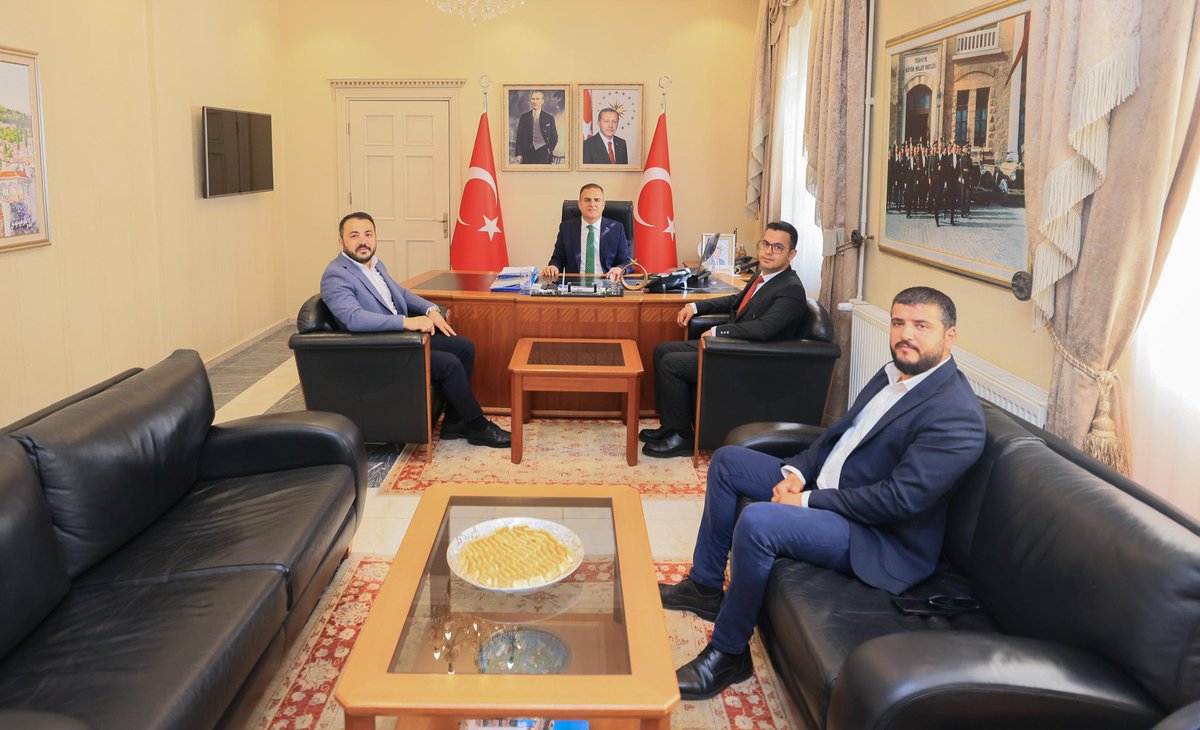 Denizli Honaz Kaymakamı ve TÜGVA Yöneticileri Muğla Valisi Akbıyık'ı Ziyaret Etti
