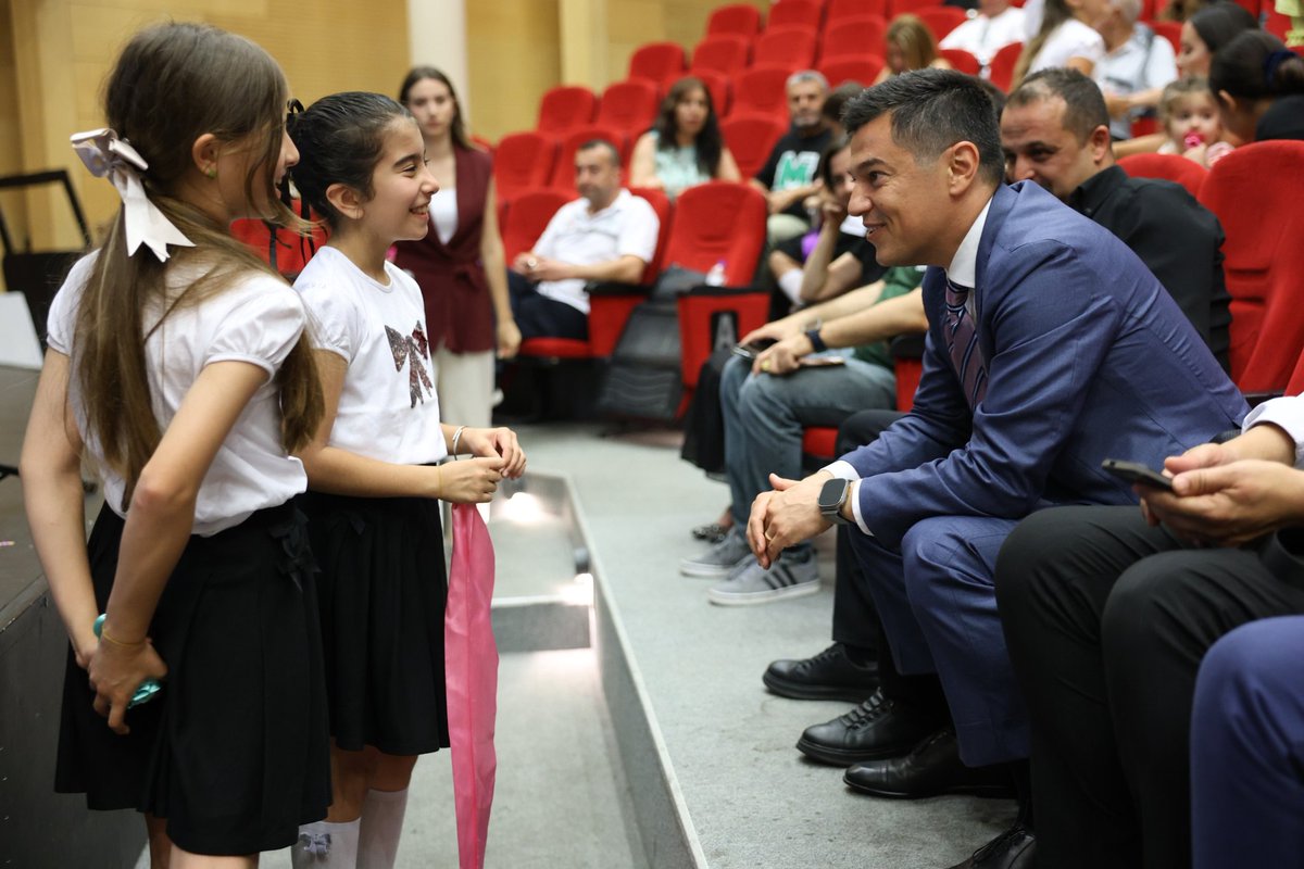 Marmaris'te Öğrencilerin Sahnelediği Müzikal Büyük Beğeni Topladı