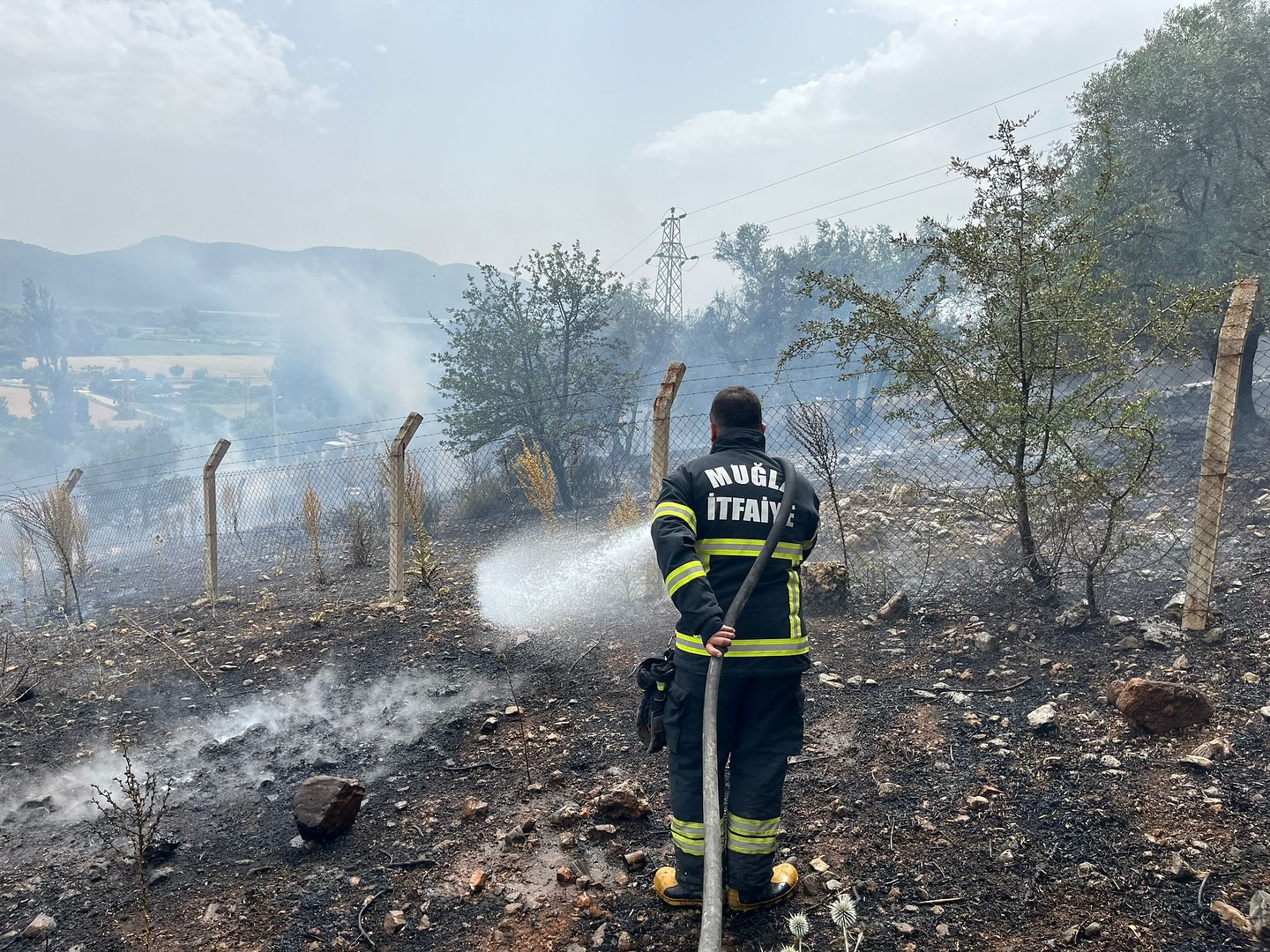 Muğla'da Anız Yangınlarına Karşı Alarm: 2025'te İlk 6 Ayda 380 Müdahale