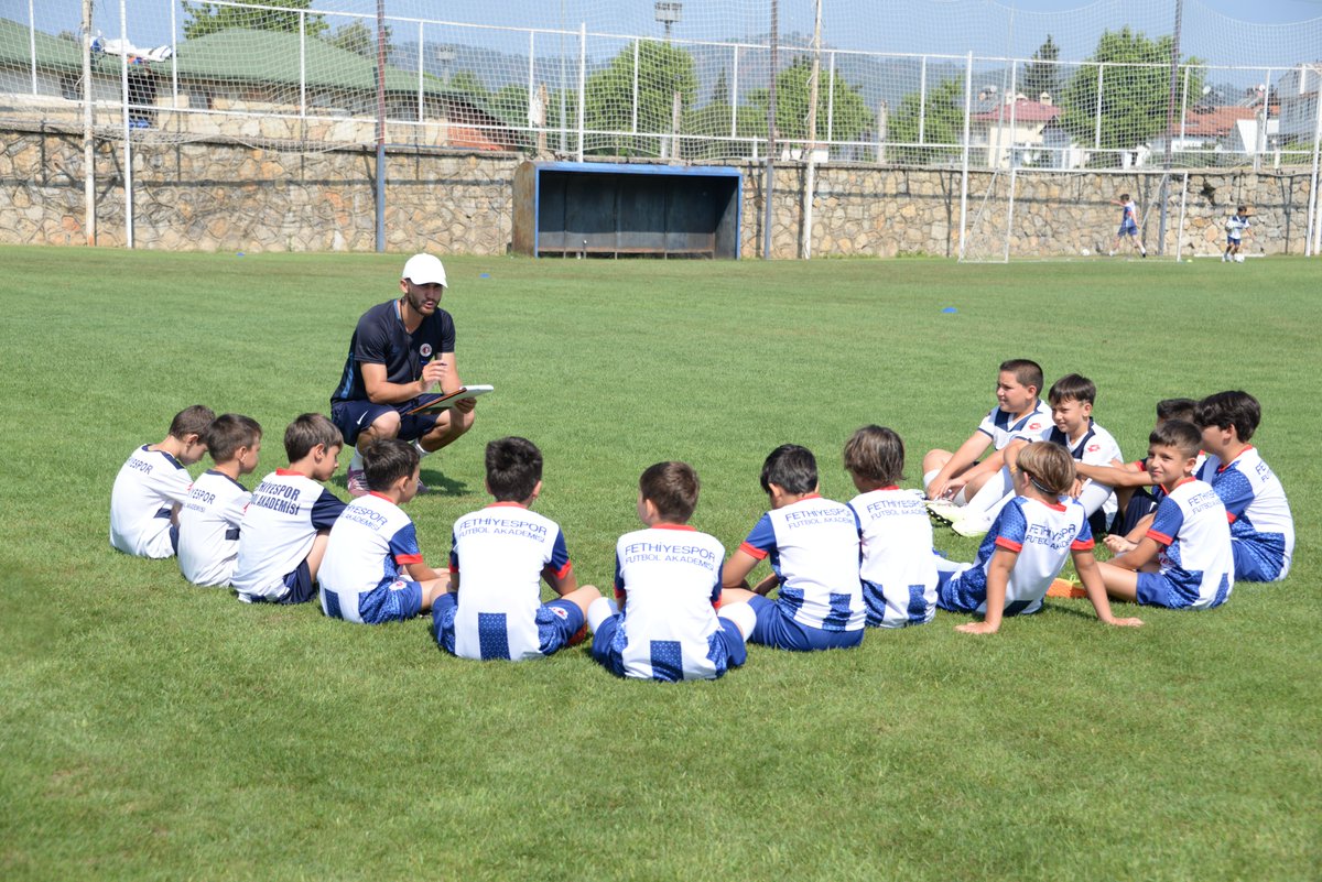 Fethiye Spor Futbol Akademisi'nde Çalışmalar Devam Ediyor