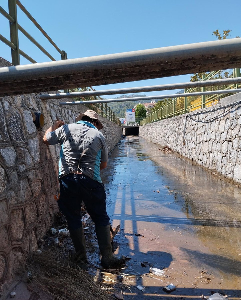 Marmaris'te Dere ve Kanal Temizliği Başladı: Daha Temiz Bir Çevre Hedefi