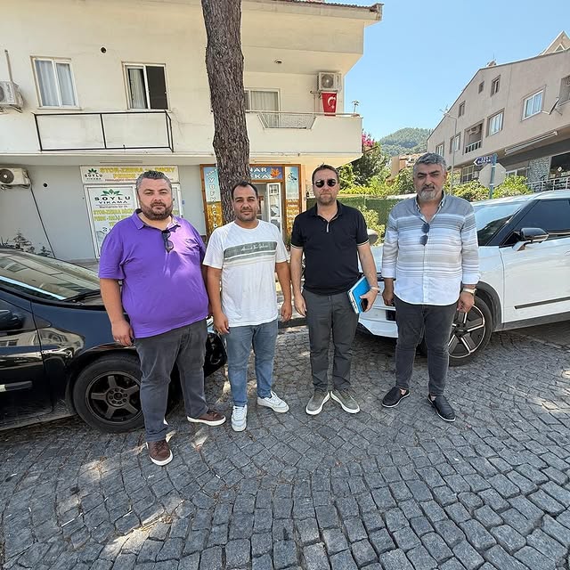AK Parti Muğla İl Teşkilatı Marmaris'te Mahalle Başkanlarıyla İstişare Toplantısı Düzenledi