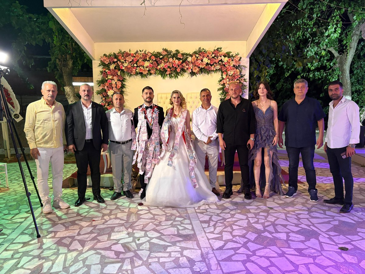 MHP Muğla İl Başkanı Demirel, Bozkurt ve Gümüş Ailelerinin Düğün Törenine Katıldı