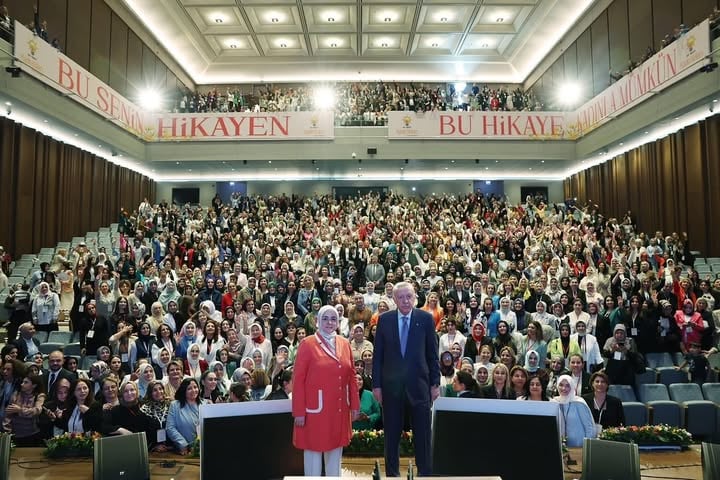 AK Parti Muğla İl Başkanlığı'nda Kadınlara Yönelik Liderlik Eğitimi Düzenlendi