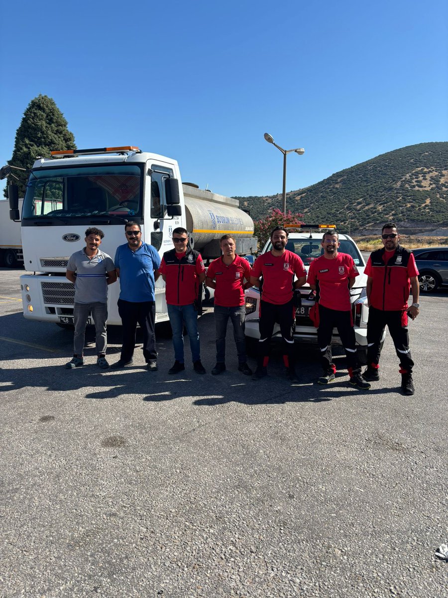 Bodrum Belediyesi Ekipleri İzmir Orman Yangınları'nda Destek Sağlıyor