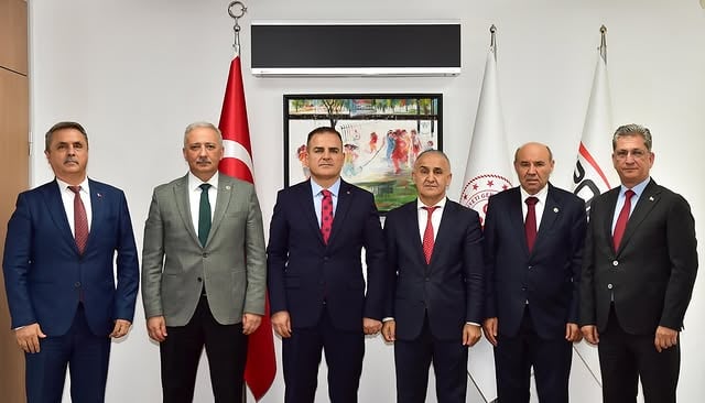 Menteşe Atatürk Spor Kompleksi Yenileniyor: Yeni Spor Salonu ve Stadyum Yatırımı