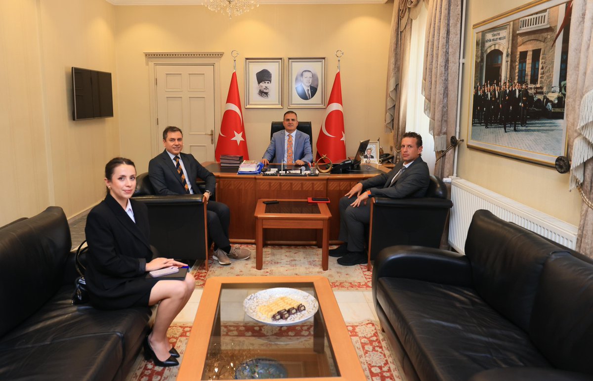 Muğla Valisi Akbıyık, Kızılay Kan Merkezi Yetkililerini Ağırladı