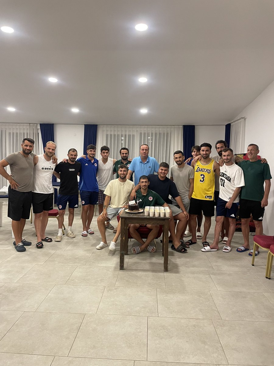 Fethiye Spor'da Doğum Günü Kutlaması
