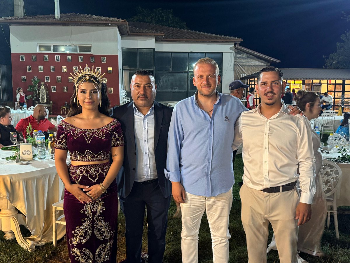 MHP Muğla İl Başkanı Demirel, İl Başkan Yardımcısının Kızı Azra'nın Kına Merasine Katıldı