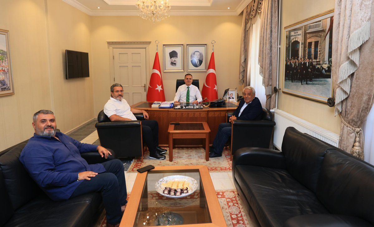 Muğla Valisi Akbıyık'a İstanbul'dan Muhtar ve İş İnsanları Ziyareti