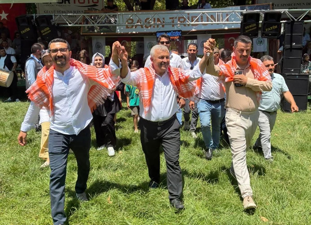 MHP Muğla İl Başkanlığı Kavaklıdere Yağlı Pehlivan Güreşleri'ne Katıldı