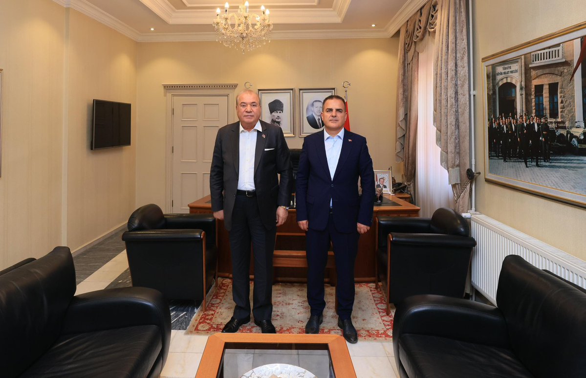 MHP MYK Üyesi Arı, Muğla Valisi Akbıyık'ı Ziyaret Etti
