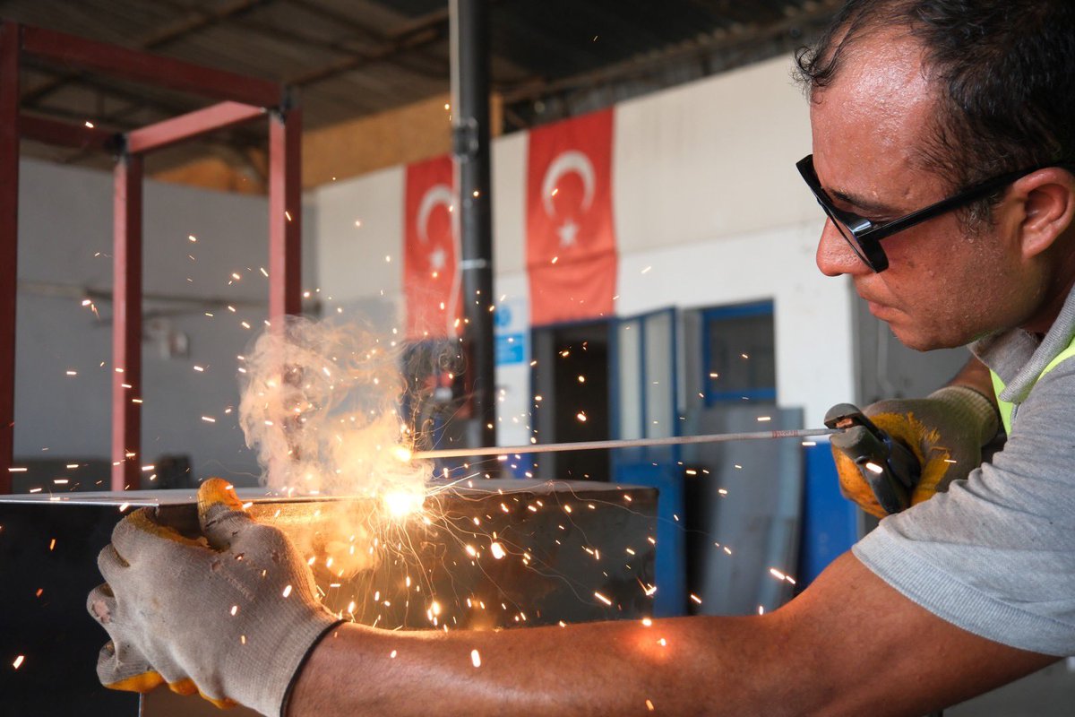 Bodrum Belediyesi Atölyelerinde Kamu Alanları İçin Mobilya Üretimi