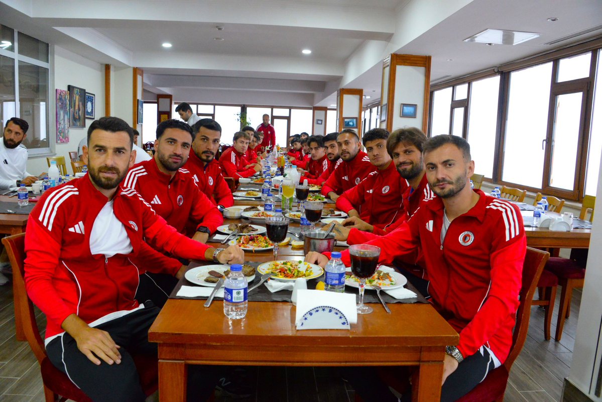 Fethiye Spor, Muğlaspor Maçı Sonrası Yemekte Bir Araya Geldi