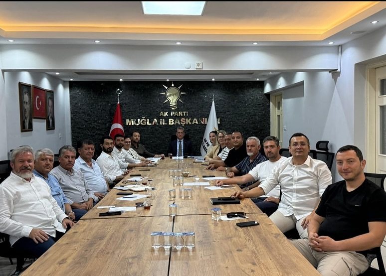 AK Parti Muğla'da İlçe Başkanları Toplantısı: Teşkilat Koordinasyonu ve Gelecek Planlaması
