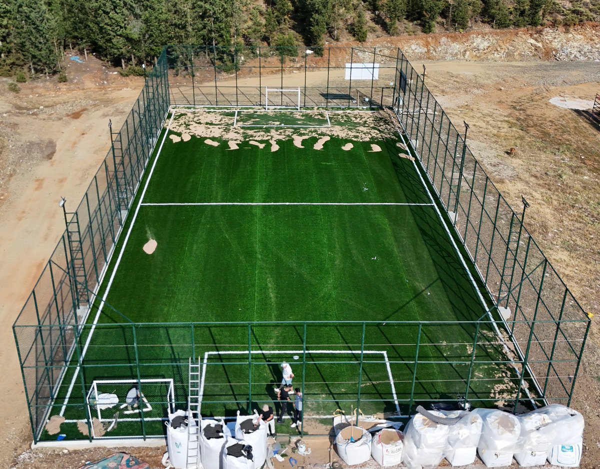 Seydikemer'e Yeni Halı Saha: Spor ve Sosyal Etkileşim İçin Yeni Bir Alan