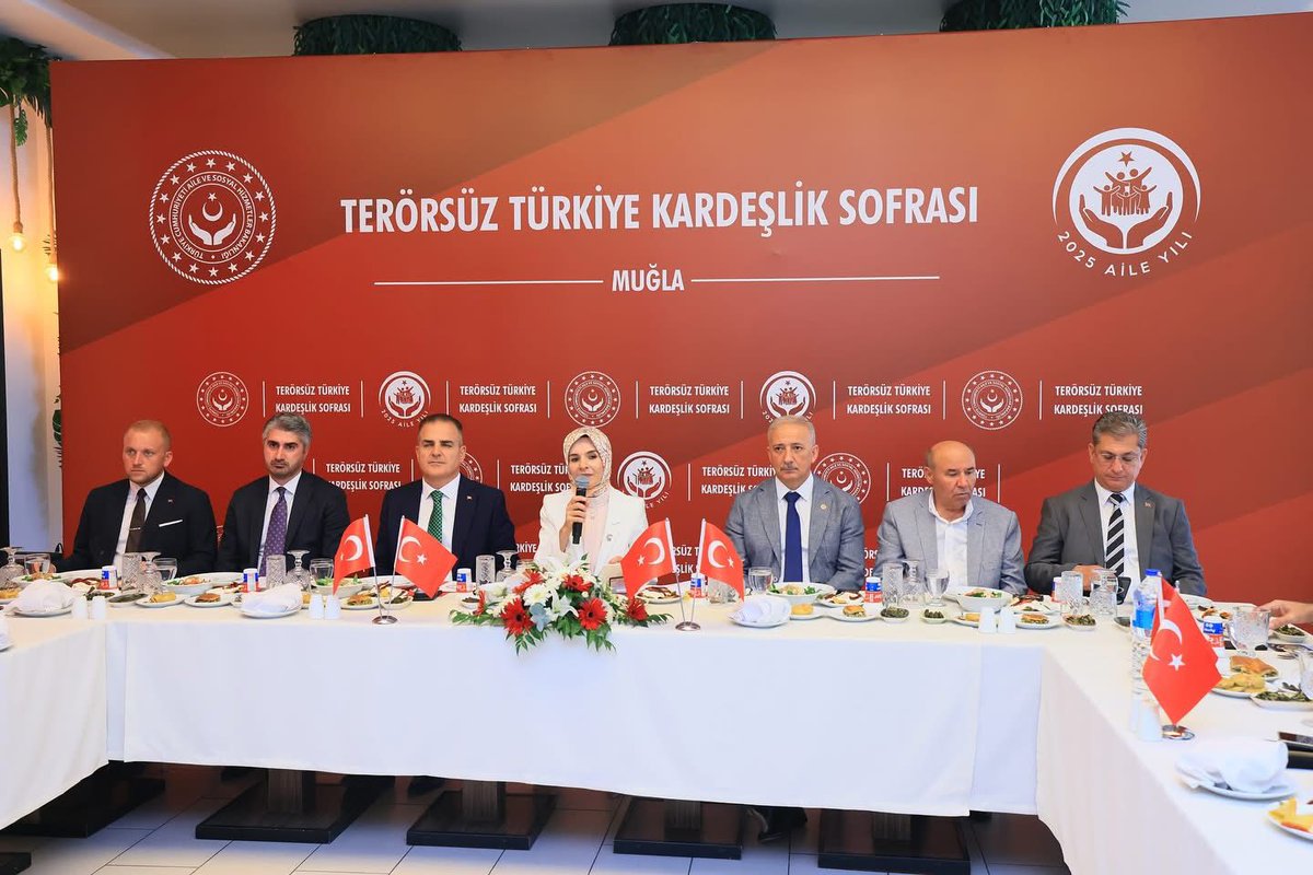 Muğla'da Terörsüz Türkiye Kardeşlik Sofrası Programı Düzenlendi