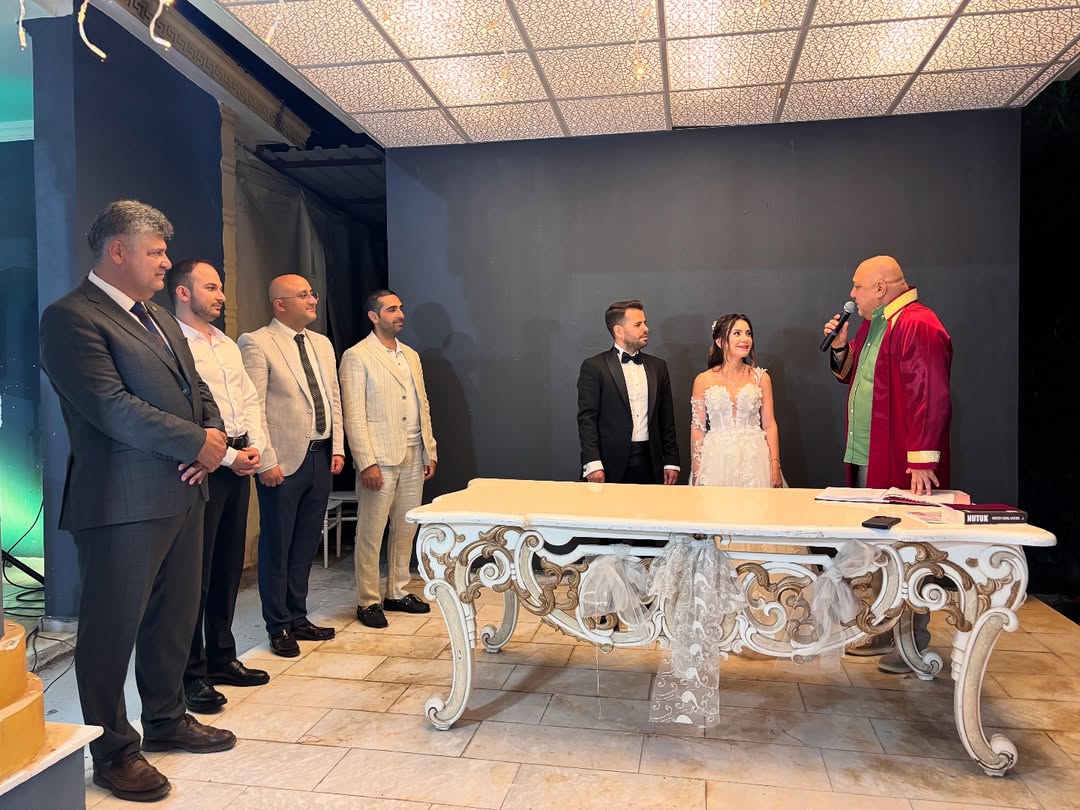 Yatağan Belediye Başkanı Nikah Şahitliği Yaptı, Genç Çiftlere Mutluluk Dilekleri