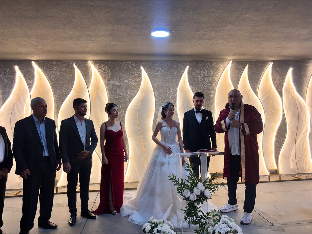 Yatağan Belediye Başkanı Mutlu Çiftin Nikahına Şahitlik Etti