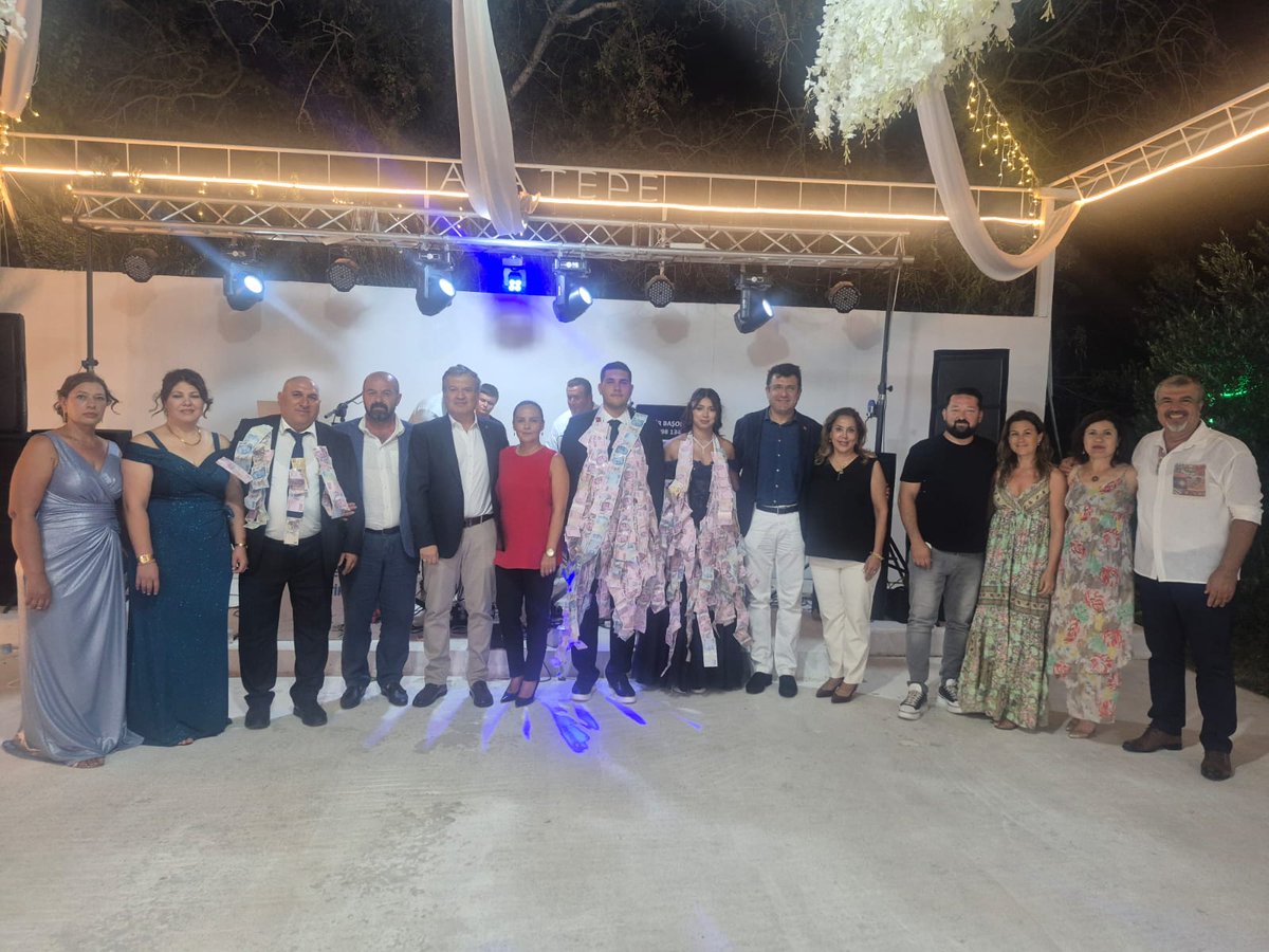 MHP'li Siyasi Temsilciler Bodrum'da Nişan Törenine Katıldı