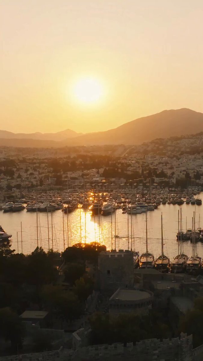 Bodrum'da Yaz Rüzgarlarıyla Buluşan Ritim: Moblackrecords ve Sight Sound Sessions İş Birliği