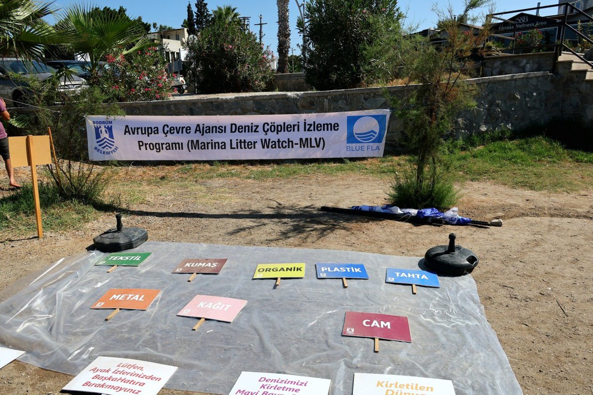 Bodrum'da Deniz Çöpleri Temizlik Çalışması Düzenlendi