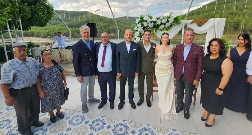 AK Parti Muğla İl Başkanı Laçin, Oğuzhan Göçer'in Nişan Törenine Katıldı