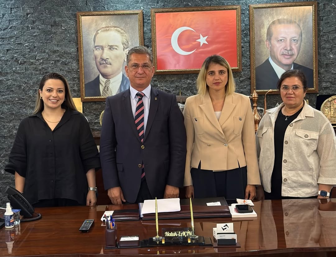 AK Parti Muğla İl Başkanlığı'nda Kadın Kolları Değerlendirme Toplantısı Yapıldı