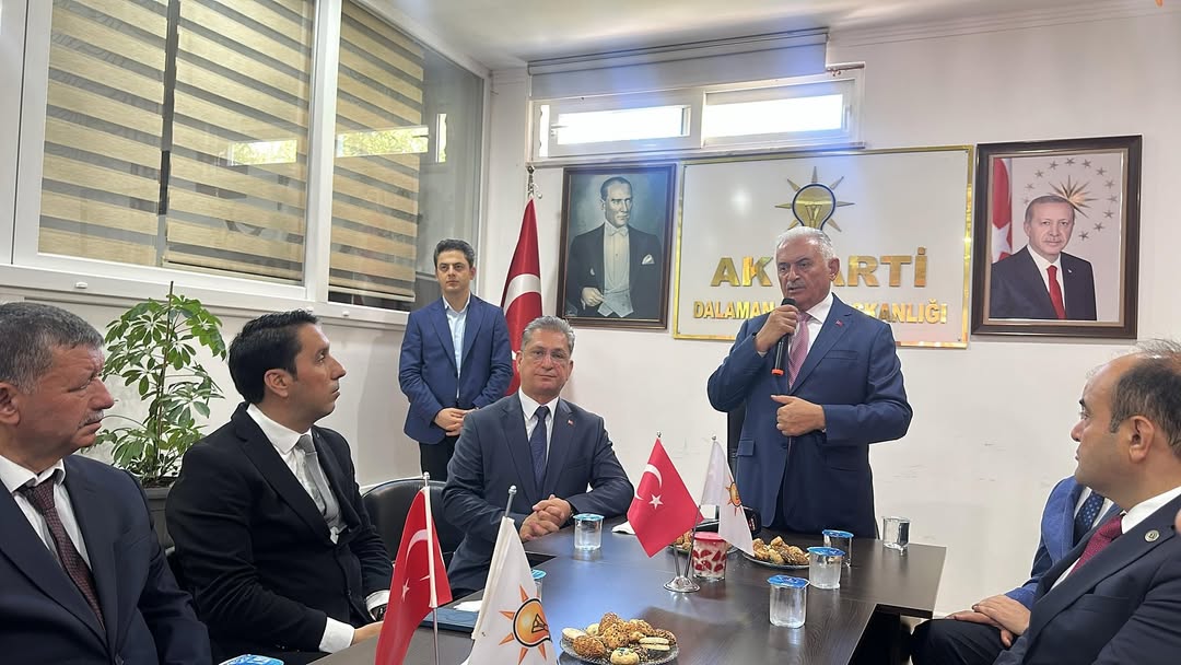 Binali Yıldırım AK Parti Dalaman İlçe Başkanlığı'nı Ziyaret Etti