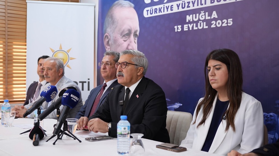 AK Parti Muğla'da Türkiye Yüzyılı Vizyonunu Basınla Paylaştı