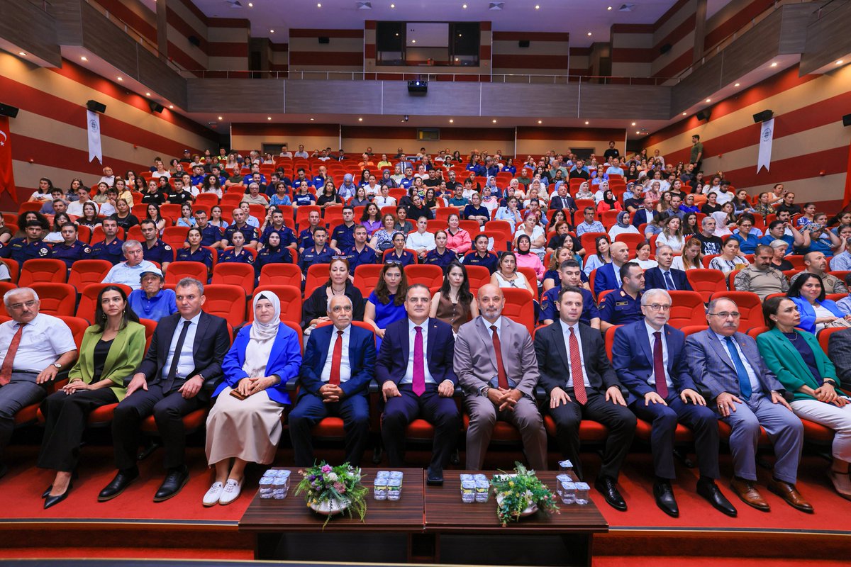 Muğla'da Ailelere Yönelik Konferans Düzenlendi