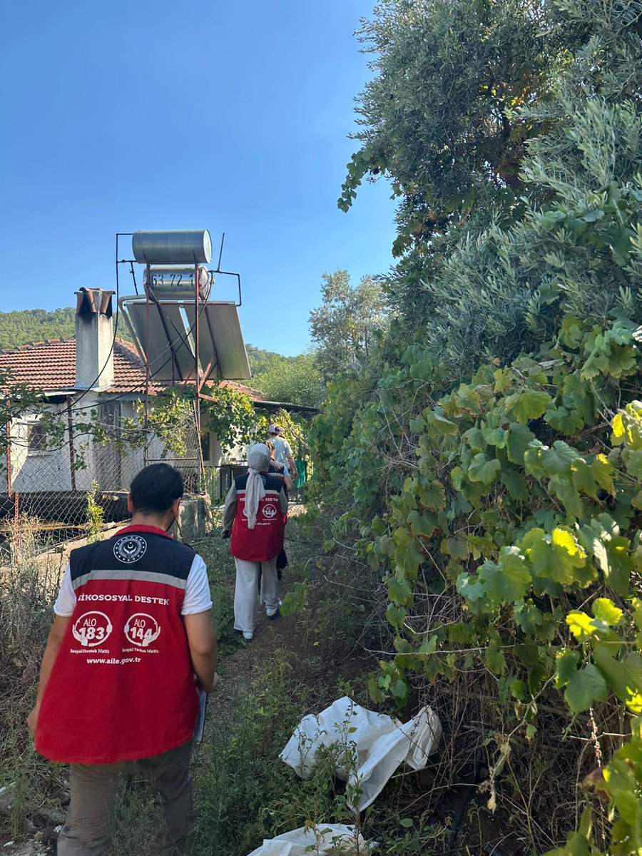 Muğla Köyceğiz'de Psikososyal Destek Ekipleri Yangından Etkilenen Vatandaşların Yanında