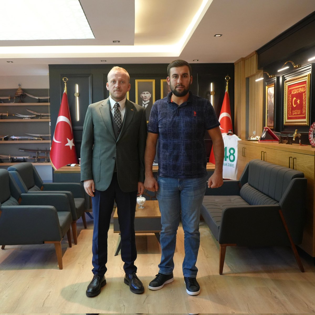 MHP Muğla İl Başkanı Burak Demirel, Ülküdaşı Kaan Demirel Tarafından Makamında Ziyaret Edildi