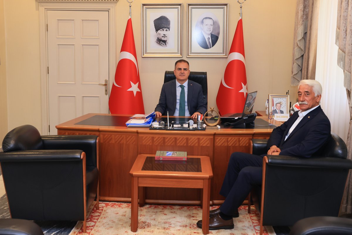 Ula Belediye Başkanı Mehmet Caner, Vali İdris Akbıyık'ı Ziyaret Etti