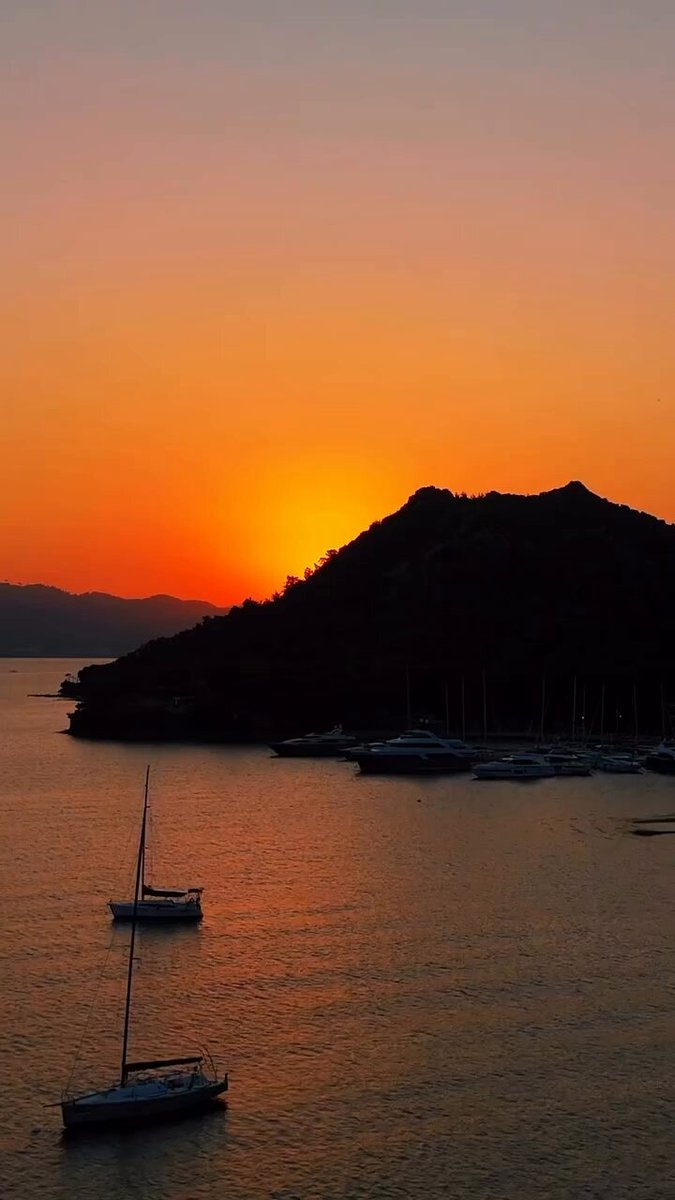 Marmaris'te Gün Batımının Büyüleyici Güzelliği