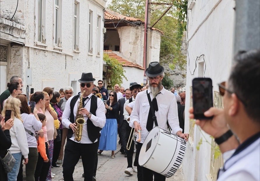 Menteşe'de Kültürel Miras ve İmece Geleneği Sanat ve Müzikle Buluştu