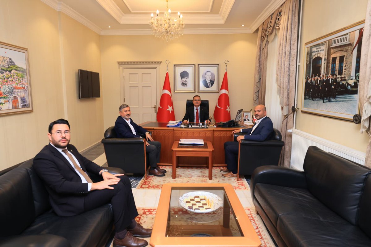 Muğla Valisi Dr. İdris Akbıyık, Memur Sen İl Temsilcilerini Kabul Etti