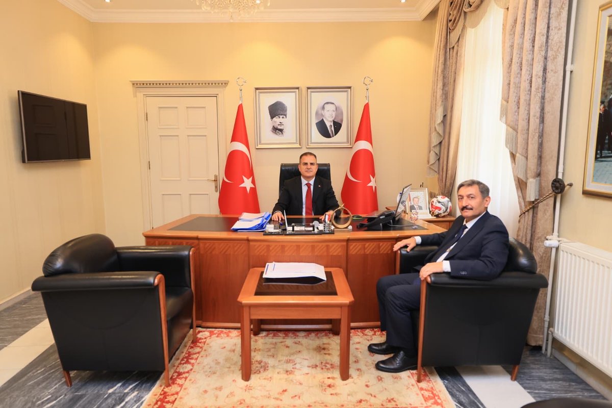 Tapu Kadastro Denizli Bölge Müdürü, Muğla Valisi Akbıyık'ı Ziyaret Etti