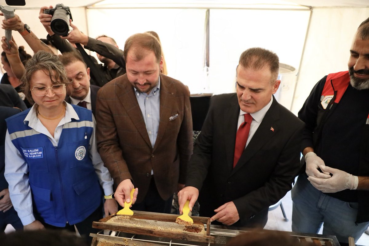 Muğla'da Geleneksel Çam Balı Hasat Şenliği Coşkuyla Kutlandı