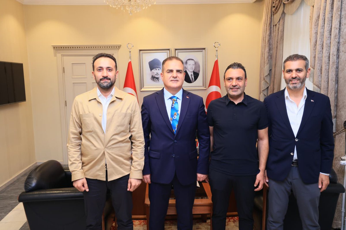 İş İnsanları Muğla Valisi Dr. İdris Akbıyık'ı Ziyaret Etti