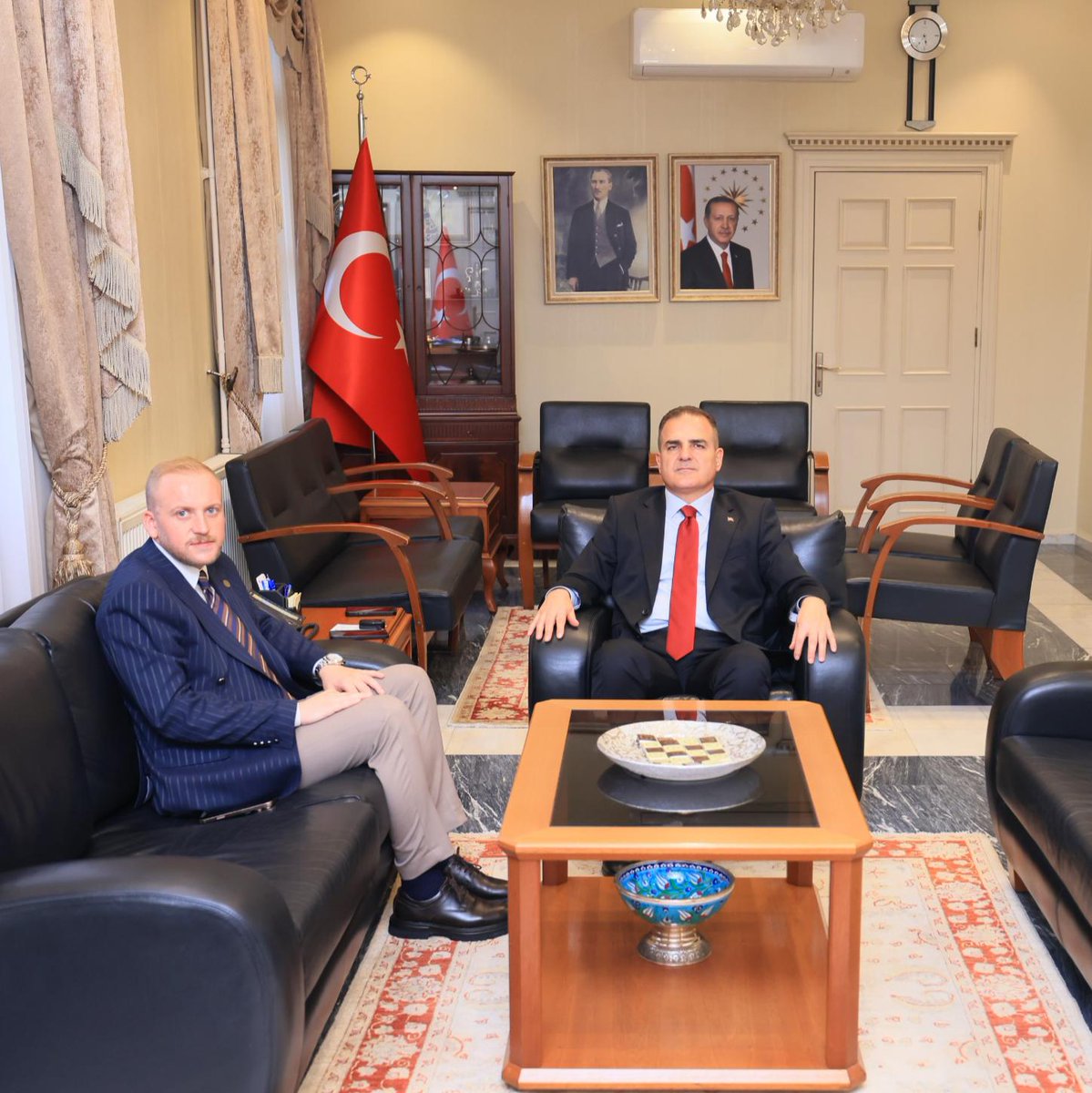 MHP Muğla İl Başkanı Burak Demirel, Vali İdris Akbıyık'ı Ziyaret Etti