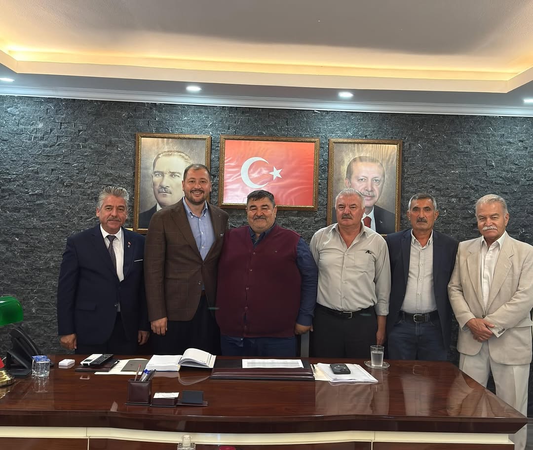 AK Parti Muğla İl Başkanı Cengizhan Güngör, Ula'daki Mahalle Temaslarında Tarım ve İhtiyaçları Değerlendirdi