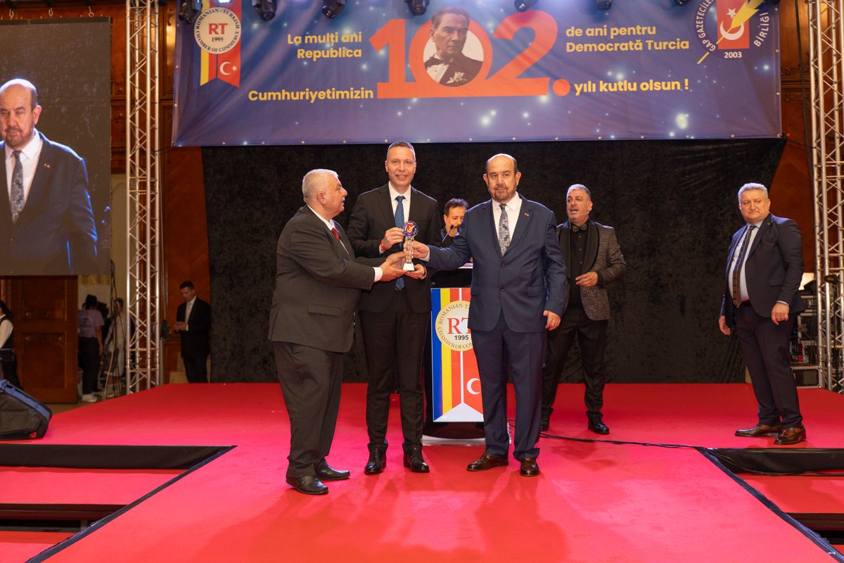 Muğla Valisi Dr. İdris Akbıyık, 